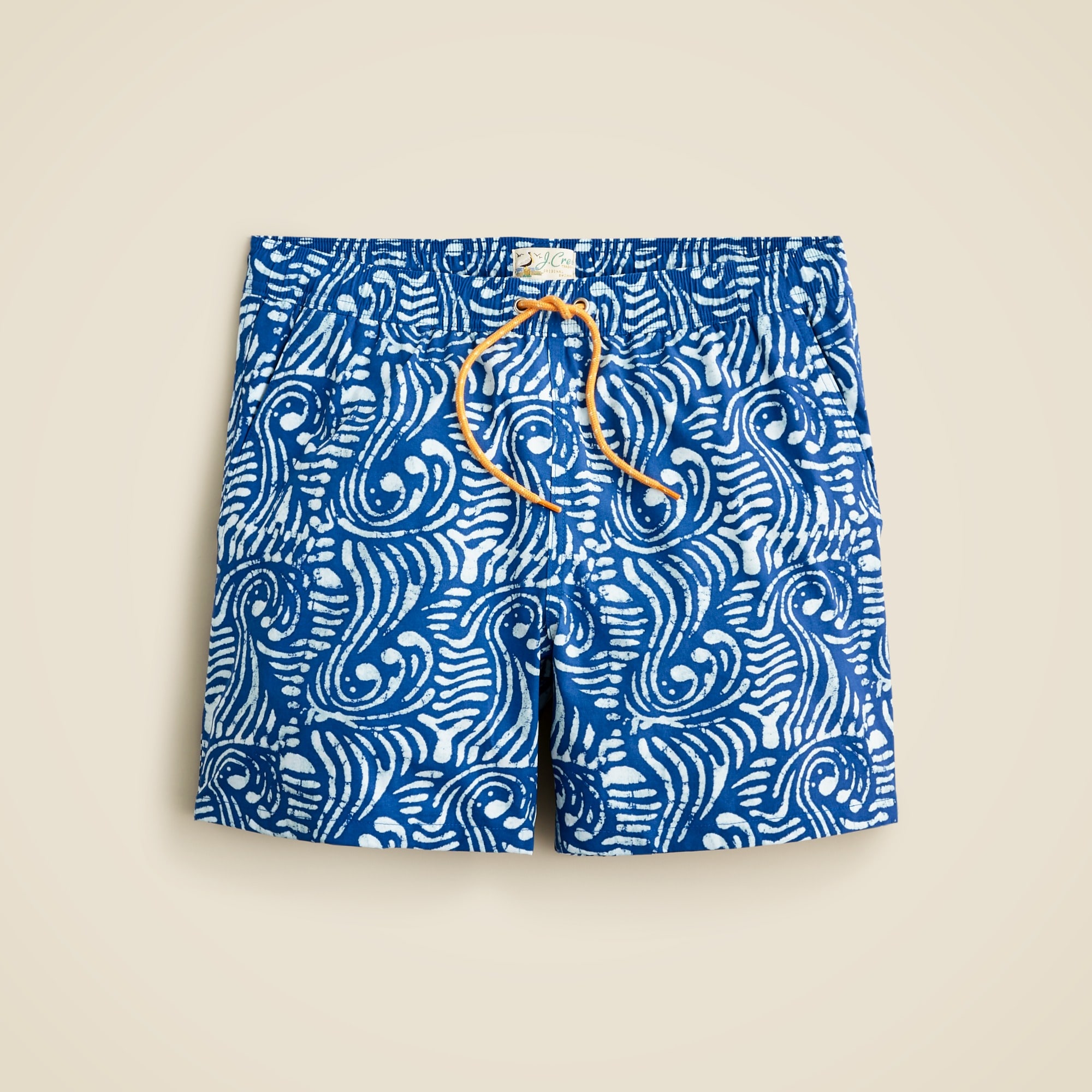  6&apos;&apos; stretch swim trunk in print with ECONYL&reg; nylon