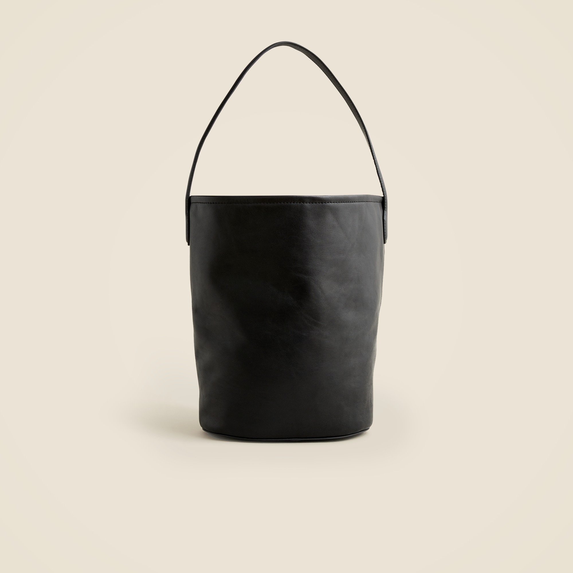 womens Berkeley bucket bag in leather