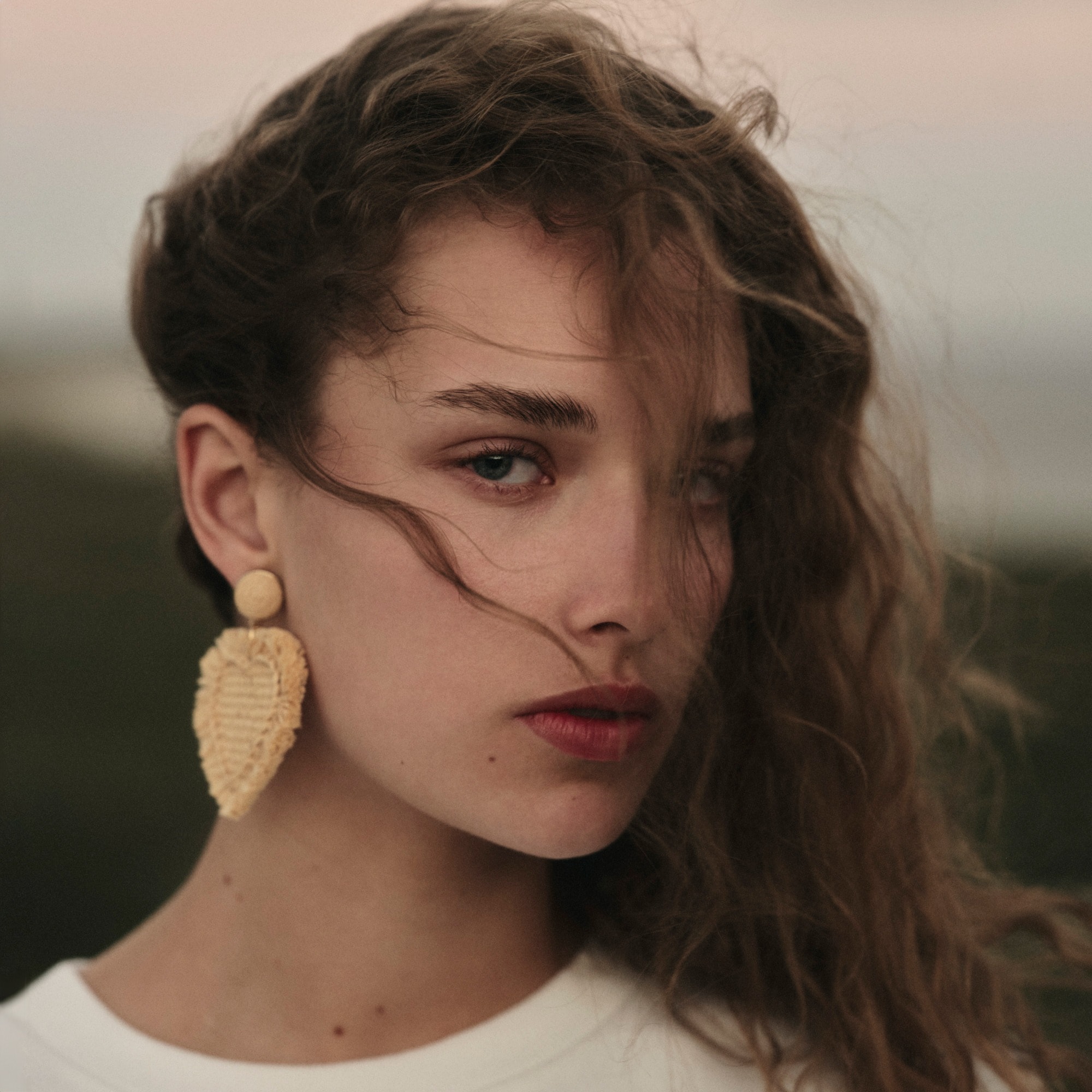  Oversized heart raffia earrings